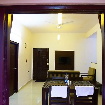 Varsha Enclave- Trinity House Aparthotel Mysore Εξωτερικό φωτογραφία