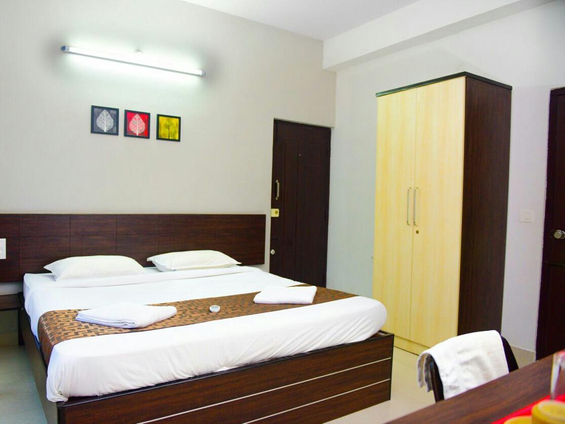 Varsha Enclave- Trinity House Aparthotel Mysore Εξωτερικό φωτογραφία